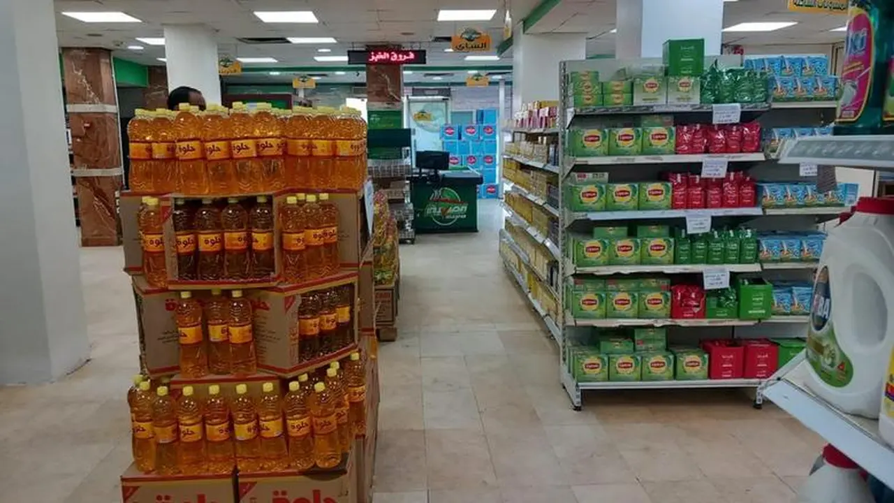 أسعار السلع الغذائية في منافذ الزراعة والتموين.. «تسوّق كل احتياجاتك»